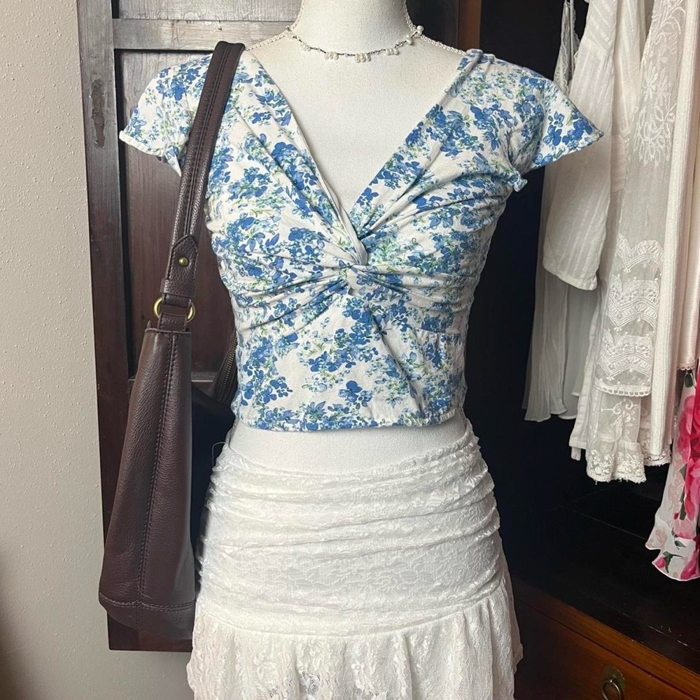 Midnight Sky Floral Crop Top Blouse